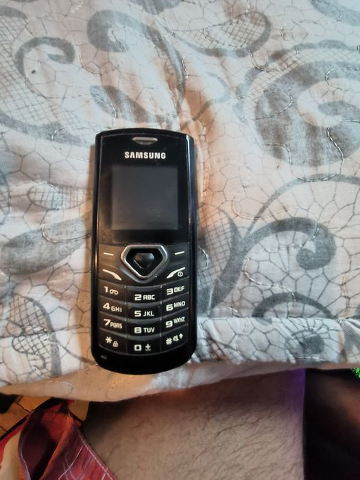 Telefon mobil Samsung GT-E1170i, Ploiești