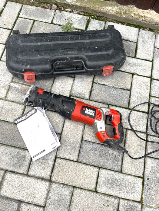 Ferastrau electric Blackdecker