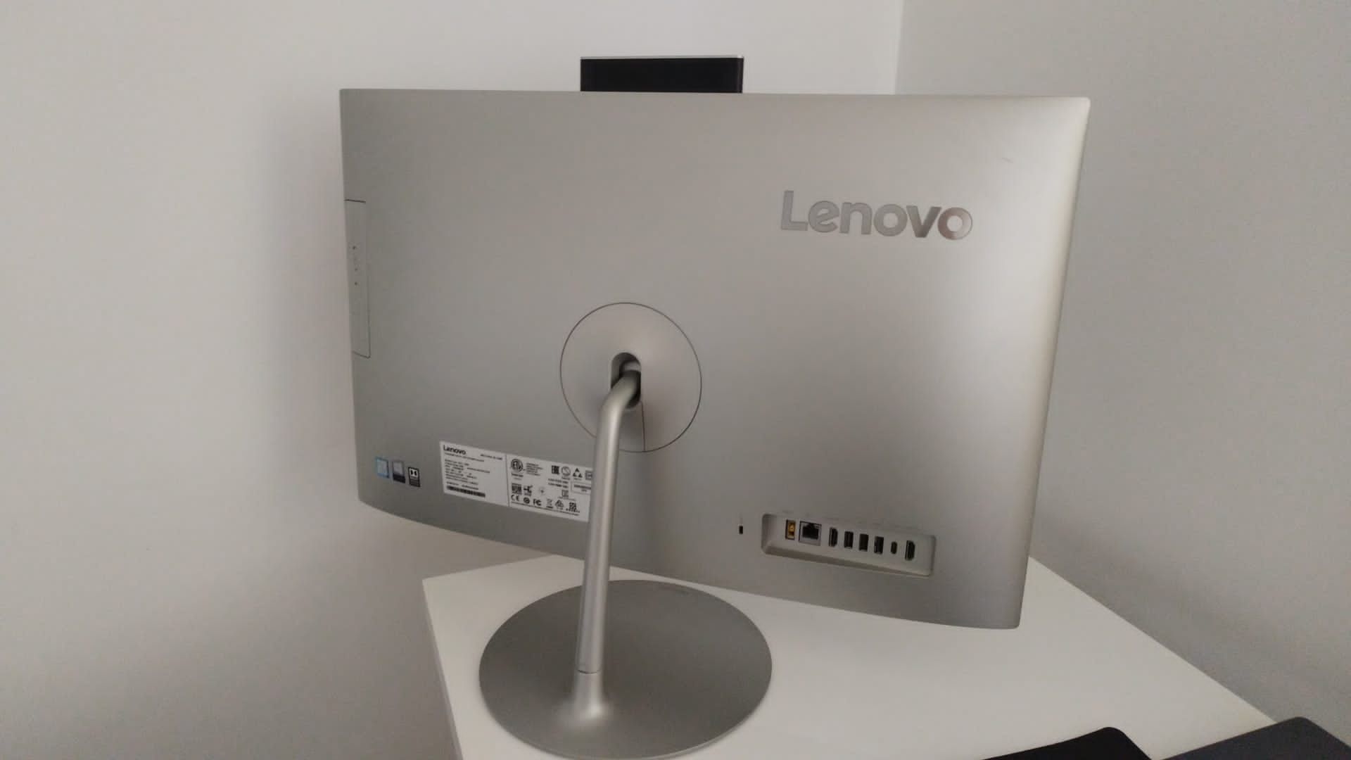 Vând Lenovo AIO 520-27ICB