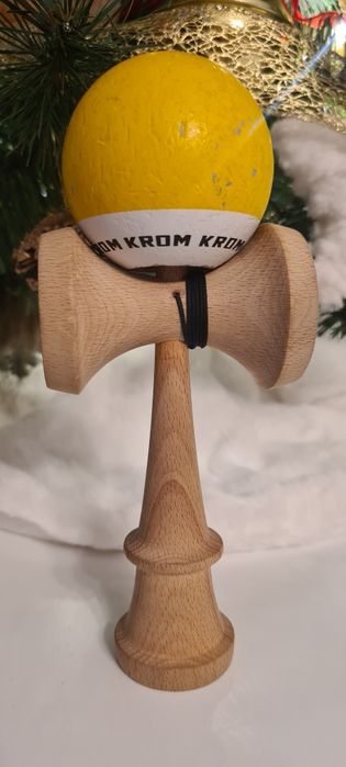 Vând Kendama Krom