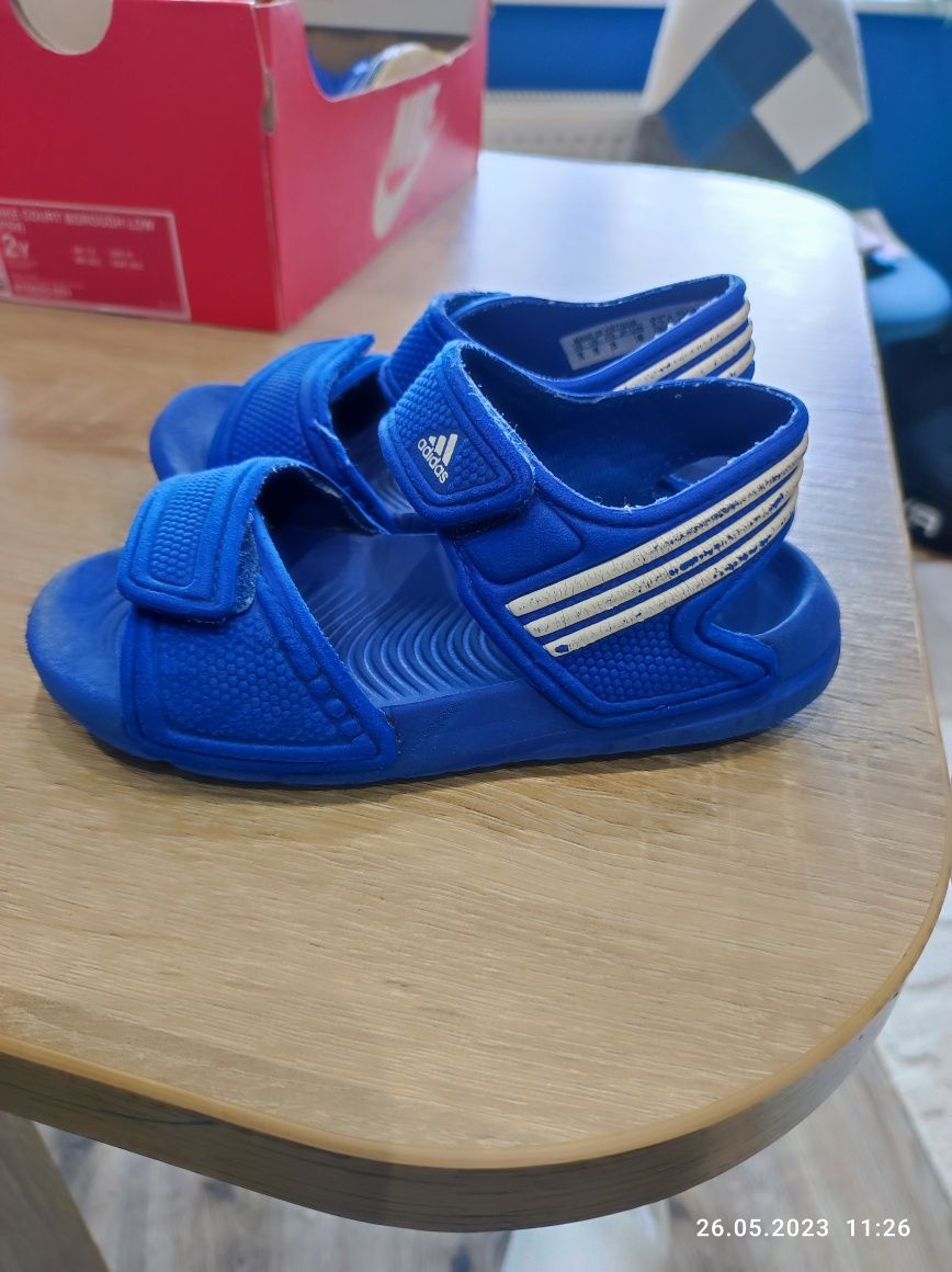 Детски сандали Adidas