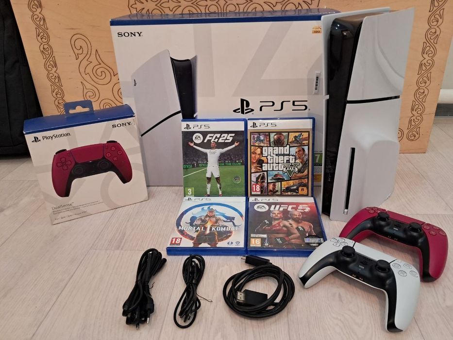 Продам PS5 Slim 1 тб с играми