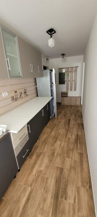 Vand apartament 2 camere mobilat si utilat zona sud Paco / scoala