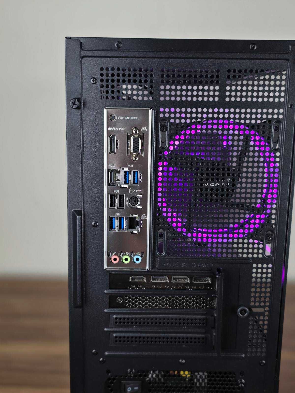 Нов / Гаранция ( RTX 3080 / Ryzen 7 5700X ) Геймърски