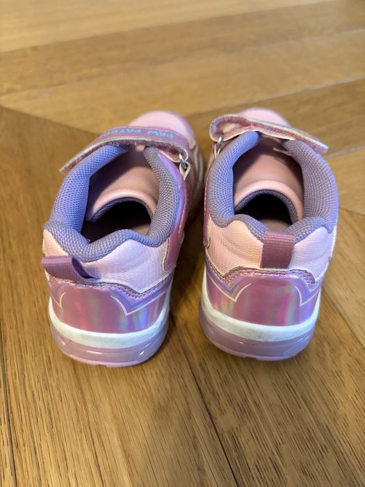 Vand tenesi fetite Paw patrol cu beculete in talpa,