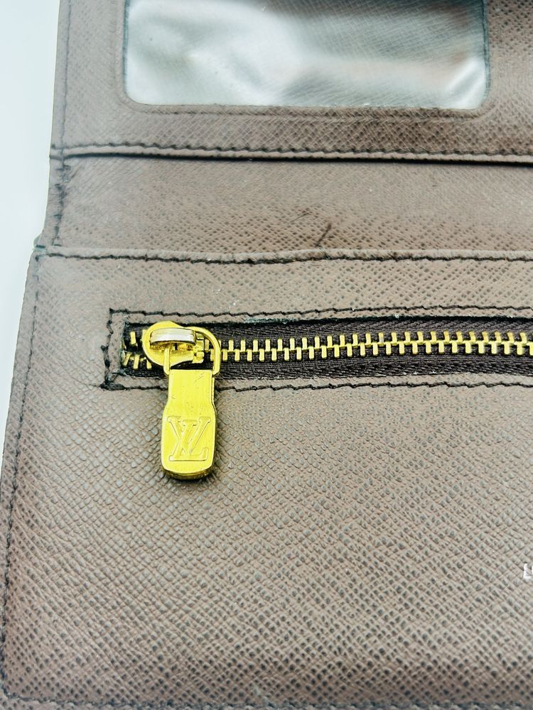 Louis Vuitton Emilie дамски портмоне