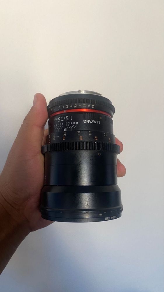 Продается  Обьектв SAMYANG 35mm 230к