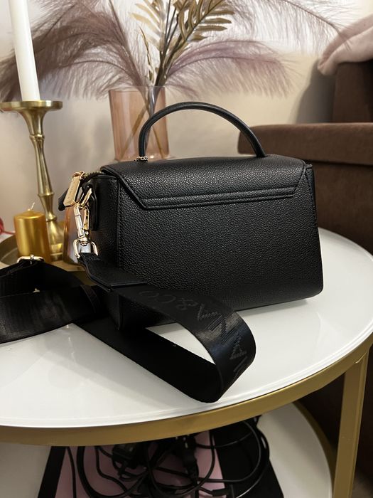 Дамска черна малка чанта