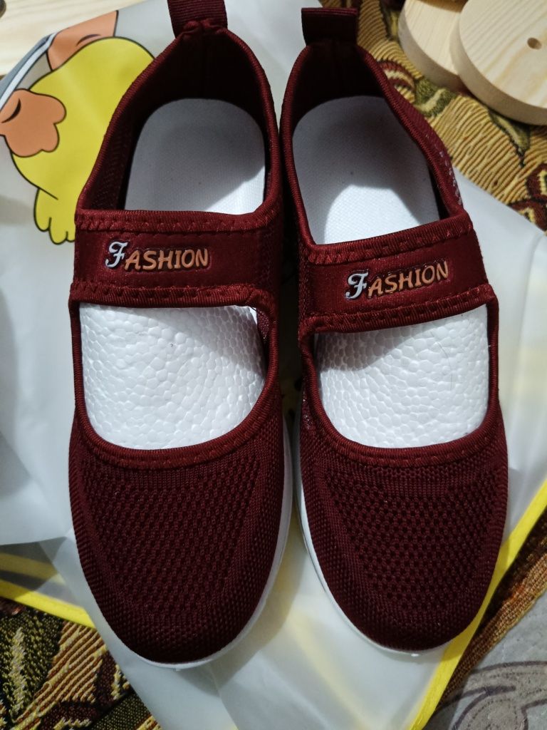 Продам мокасины размер 38-38