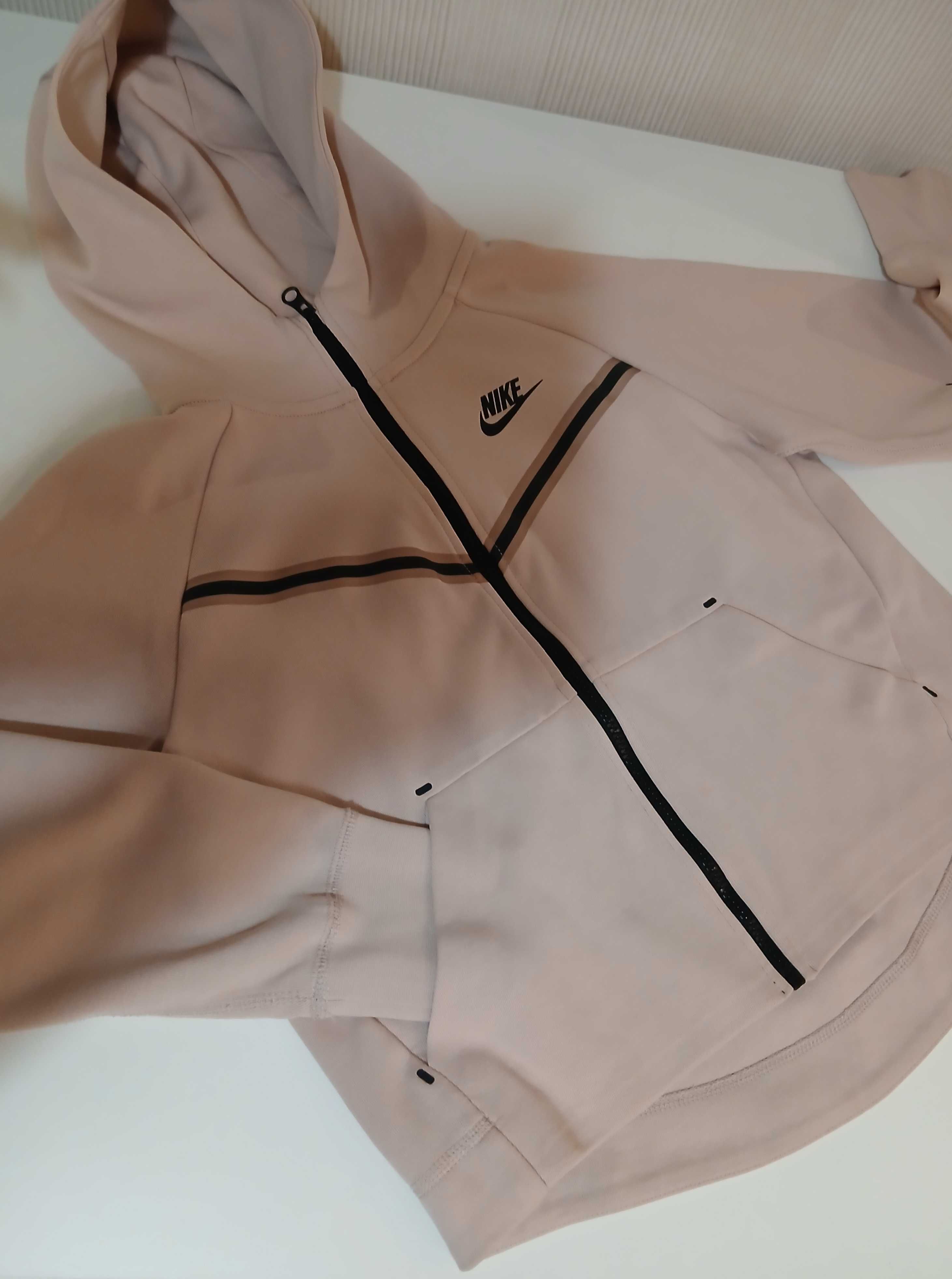 Nike Tech fleece суитчер, L (146-158)