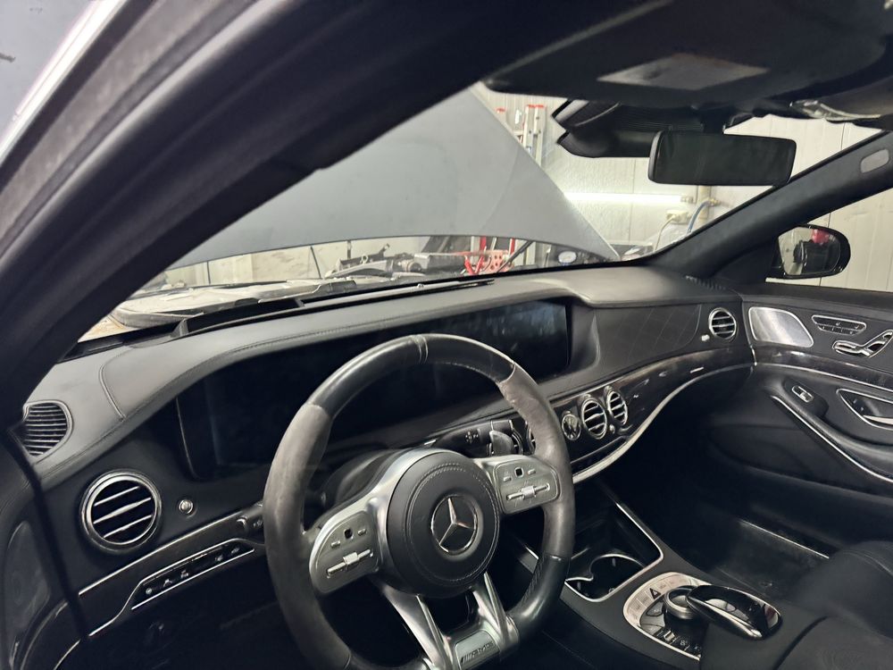 Оригинално Табло от Mercedes S63 W222