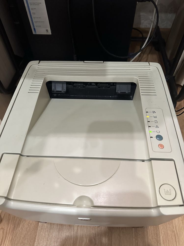 Принтер HP в хорошем состояний