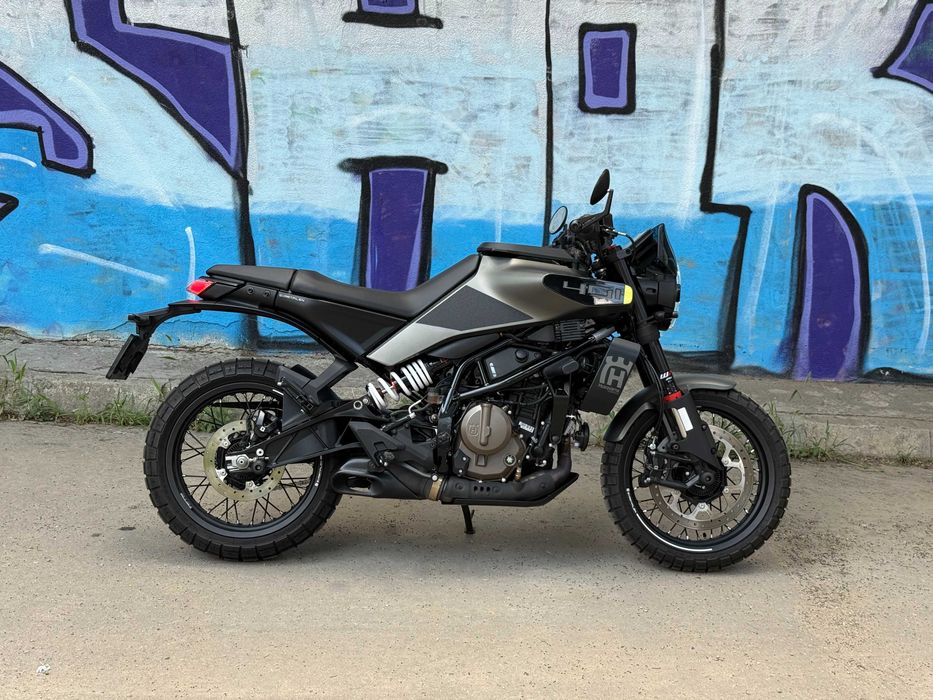 Husqvarna Svartpilen 401 2024
