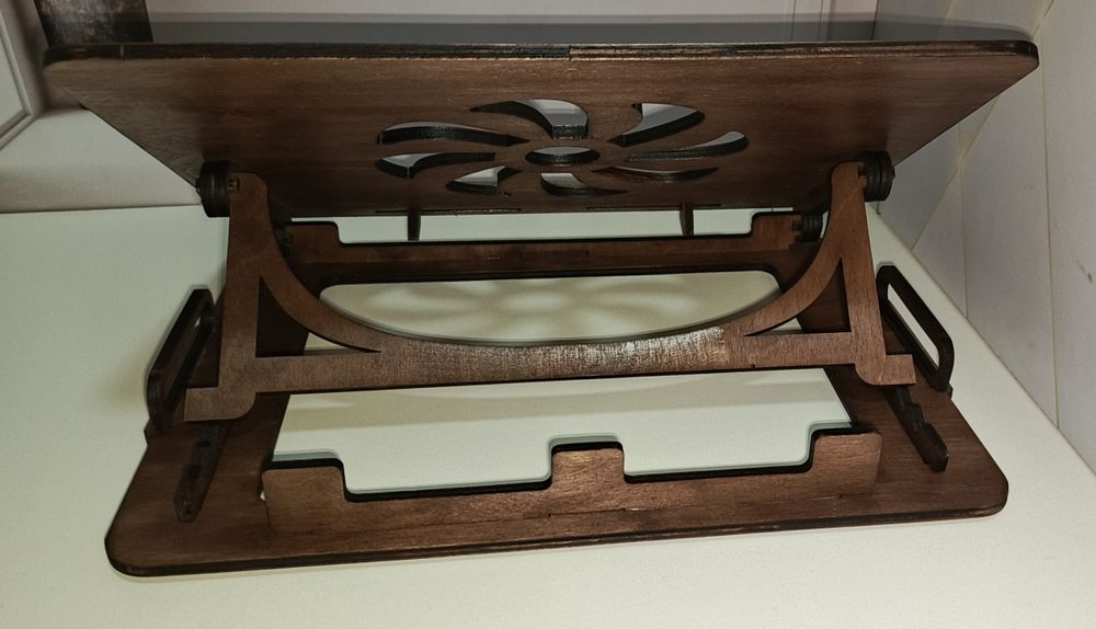 Продам подставку для ноутбука