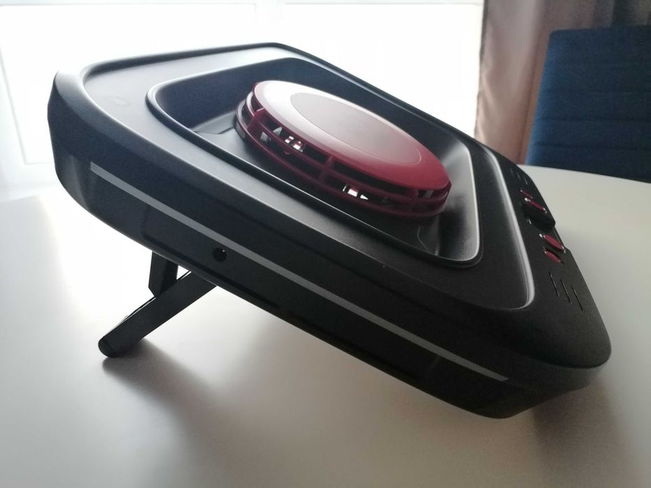 Охлаждающая подставка Memo FL08