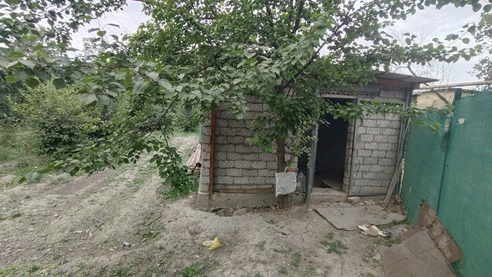 Срочно. Продаётся участок 10соток Возле дороги Юкори Чирчик  барданкул
