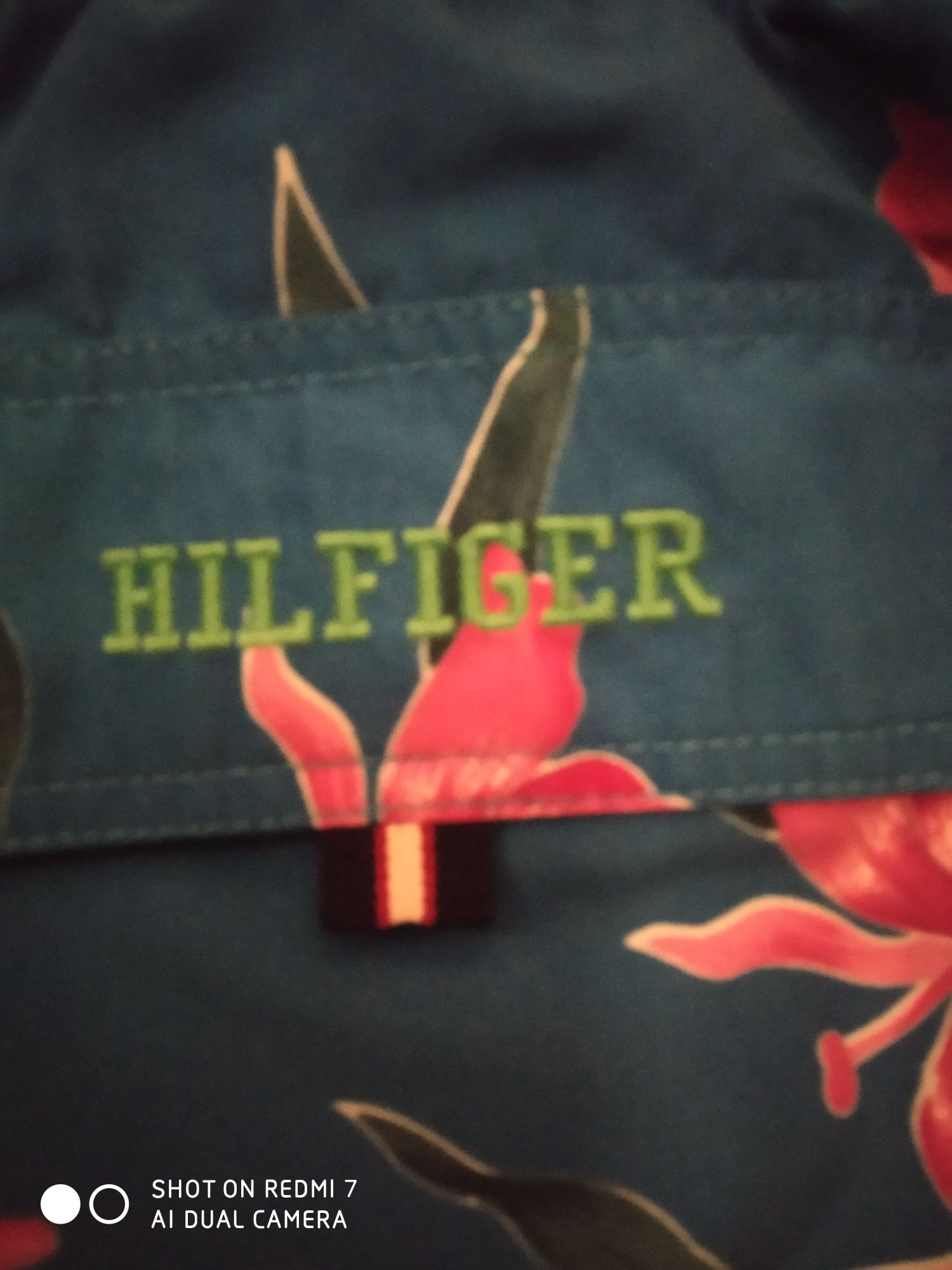 Панталонки TOMMY HILFIGER ,XL размер цена 50лв