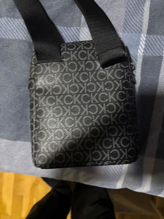 Calvin klein чанта