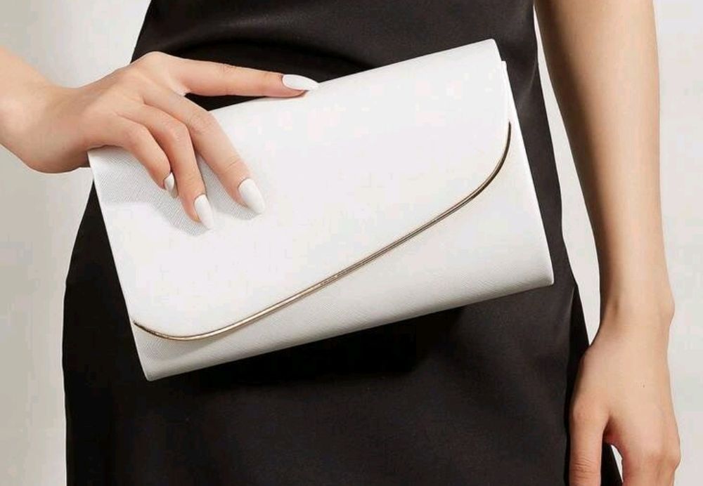 Дълга, бяла, официална рокля - размер м/л  - 70лв