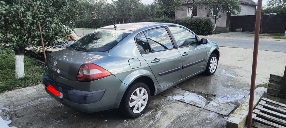 Vând Renault Megane 2 1.6 2005 verde