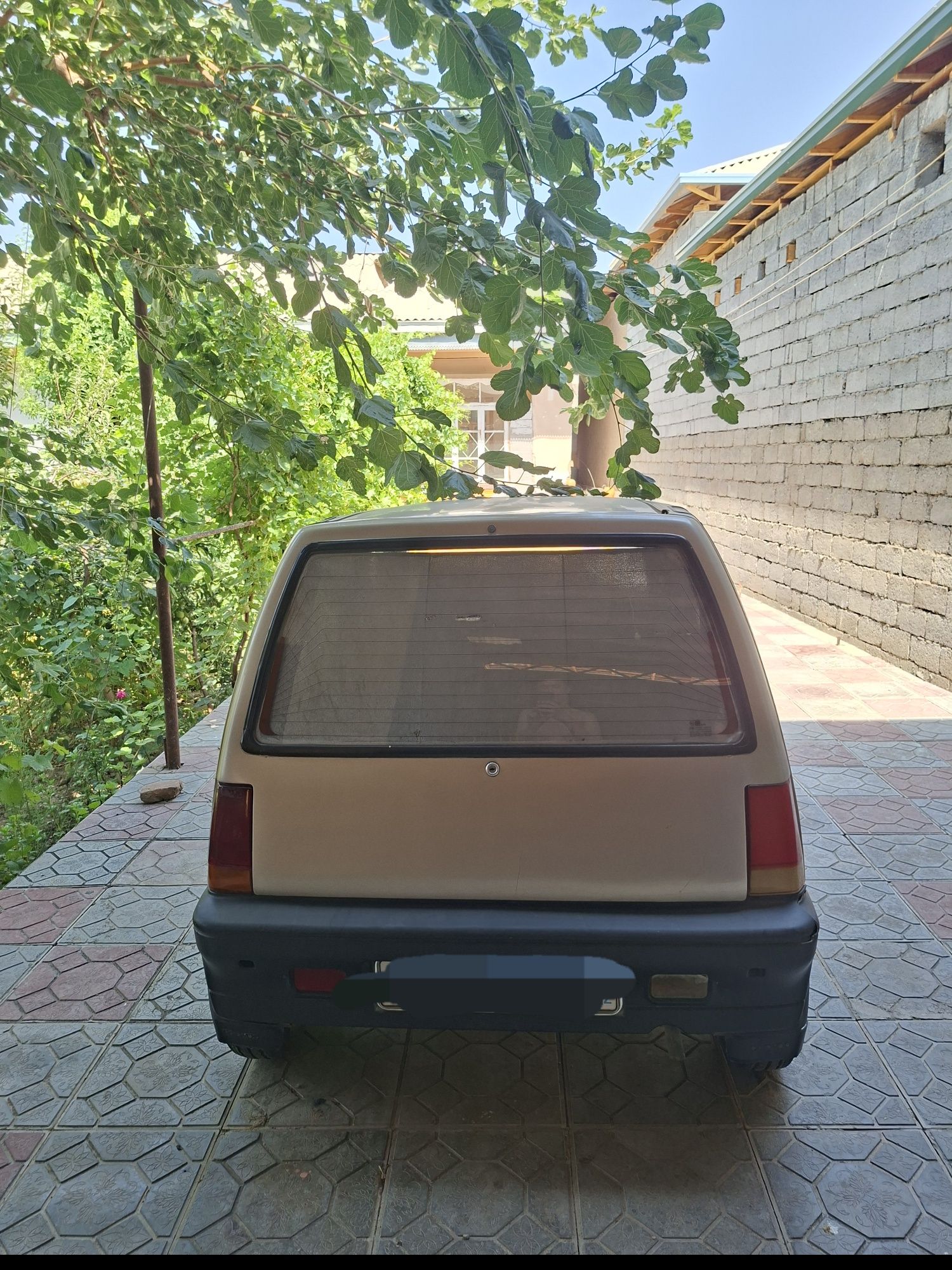 Tico srochno sotiladi