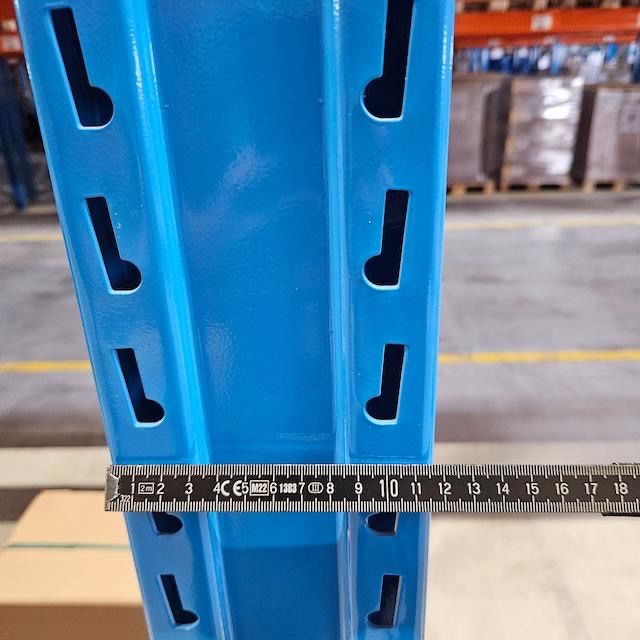 Rafturi metalice pentru paleti