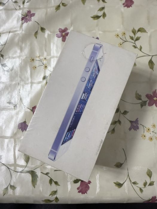 Айфон 5 white 16 gb новый пачка не открытый АНТИКВАРЬ