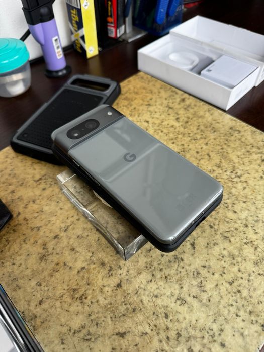 Telefon Google Pixel 8