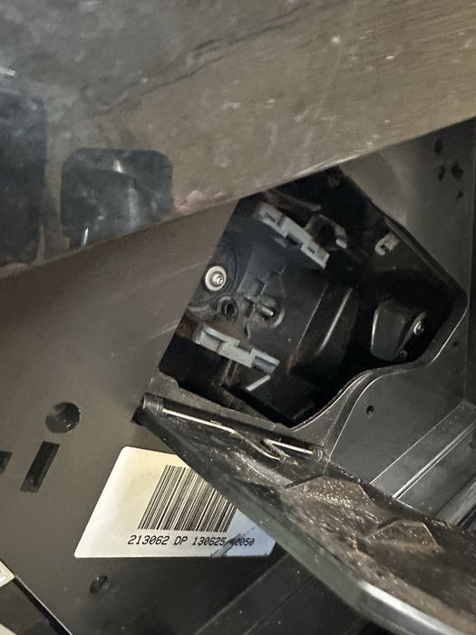 Продавам кафеавтомат (кафе машина )delonghi(делонги) magnifica s