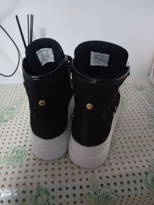 Pantofii femei 800 ron