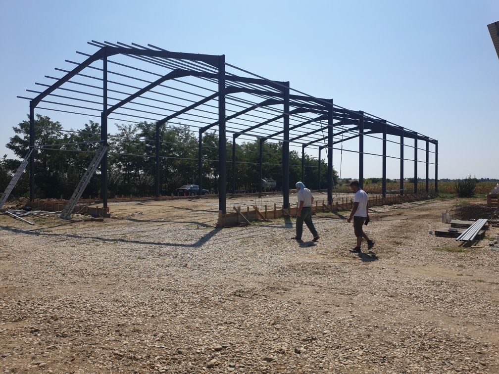 Vând structura metalica 10X20X5h confecții , hale complete