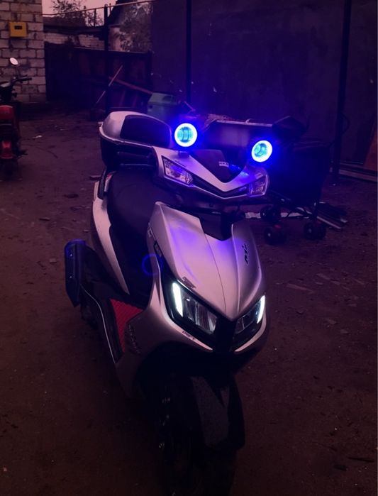 Срочно продам мопед М8