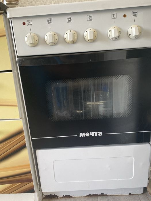 Электрическая плита в хорошем состоянии. Самовывоз