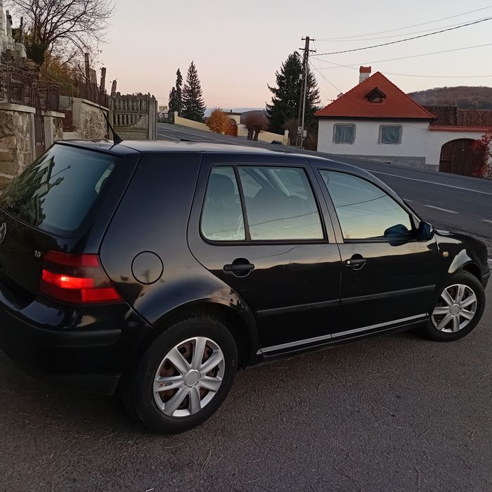 Golf 4 16 benzină  105 cp stare de funcționare acte valabile
