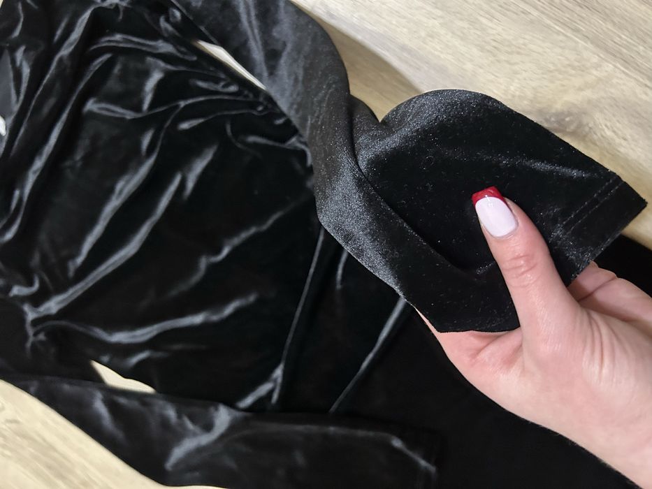 Кадифена рокля H&M