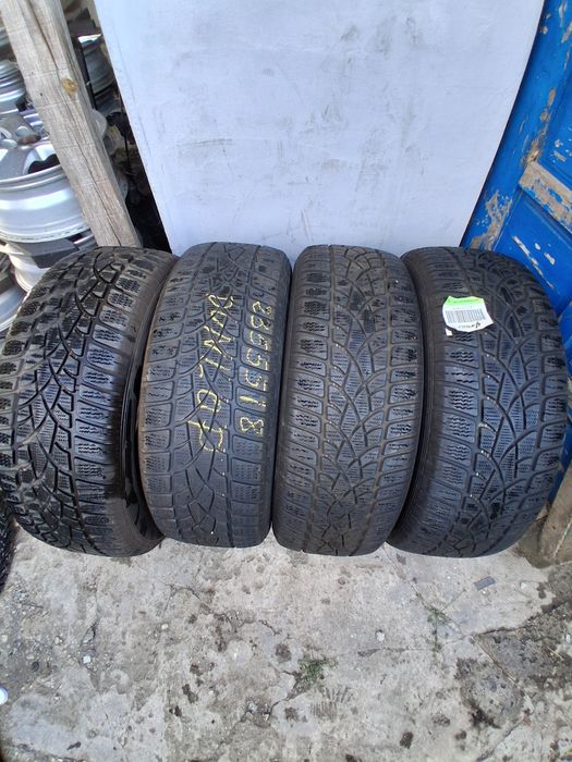 235 55 18 DUNLOP 4броя зимни