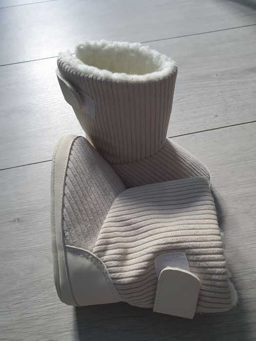 Papuci/incaltaminte de interior bebe