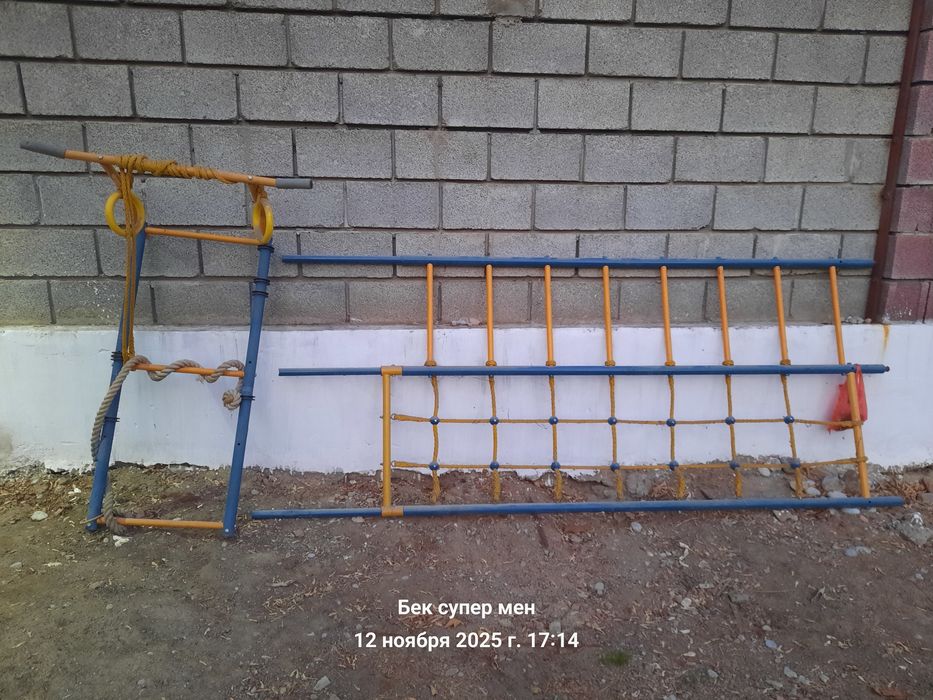 Швецкая стенка детские  в хорошим состояние