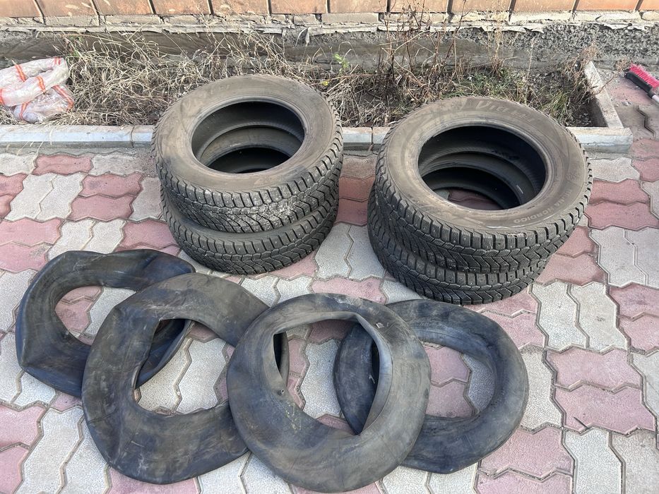 Продаются R15 Шины зимние  + камера