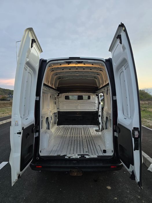 Renault trafic an 2020