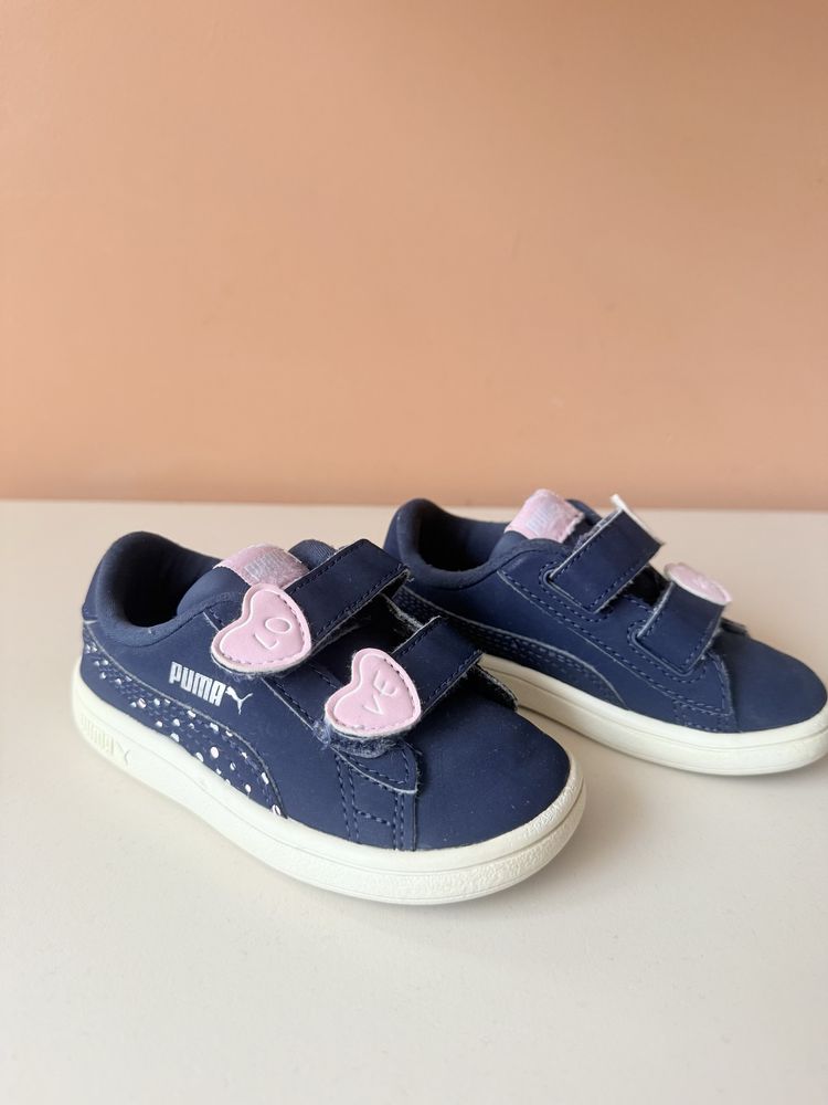 Оригинални детски маратонки Puma, размер 22