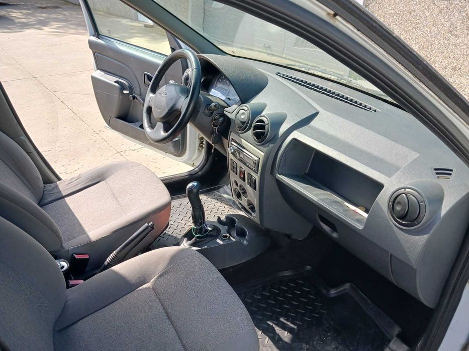 Dacia Dokker VAN 1.5dCi 90CP 2012 228.000 km consum 4% stare f buna
