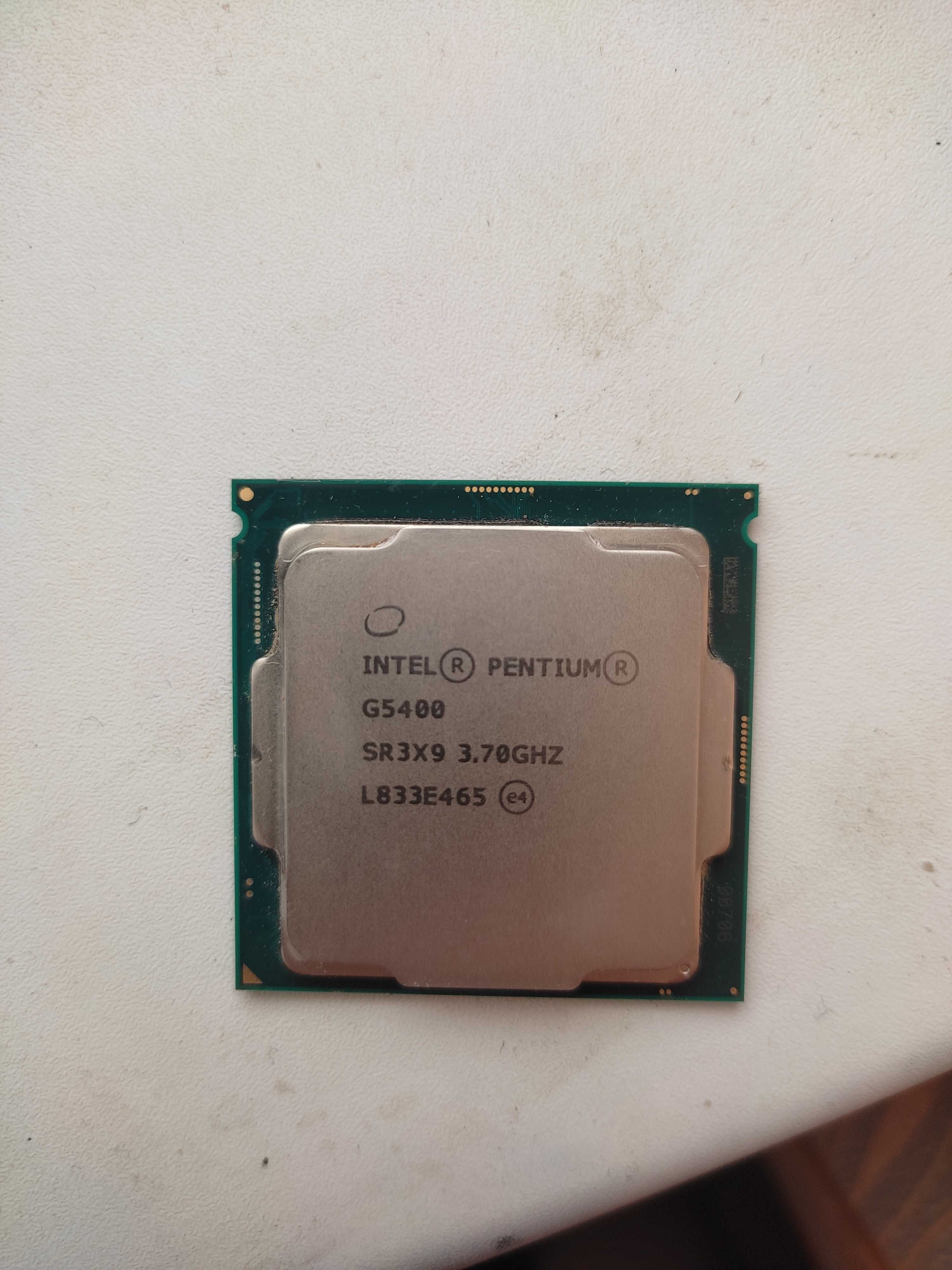 Intel Pentium Gold 5400 Socket 1151 V2