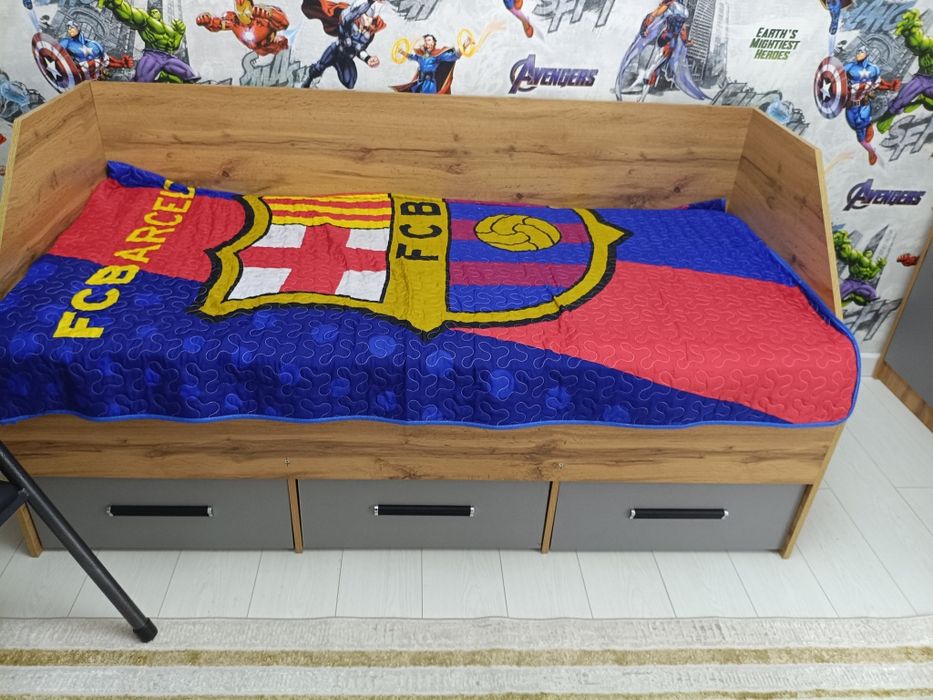 Продам кровать новую