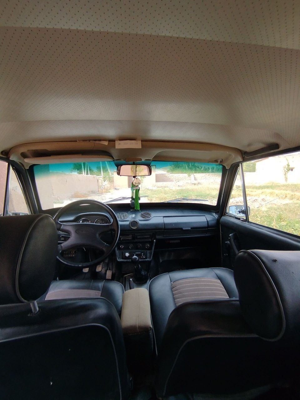 Jiguli 2106 sotiladi