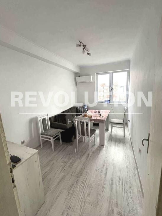 Дава се под наем Двустаен апартамент в Варна, Трошево - 50 кв.м за 350 € - Снимка #2