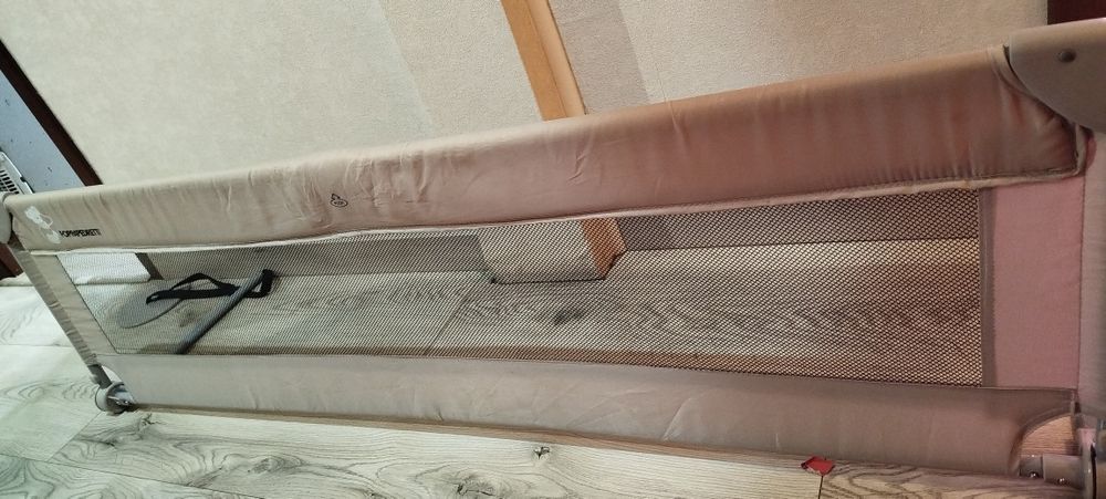 Vând bară protecție pat copii Foppapedretti