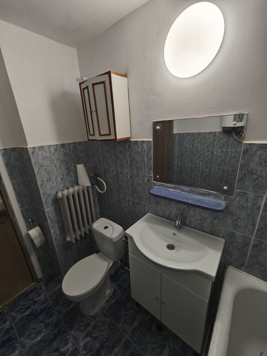 Vand apartament 2 camere decomandat