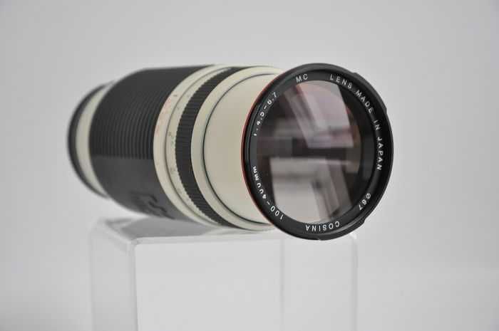Cosina / Sony 100-400 mm f/4.5- 6.7   (Minolta A, telefoto) obiectiv
