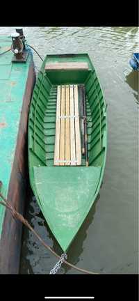 Vand barca de tabla